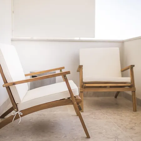 Somewhere - Πανσιόν Εστορίλ