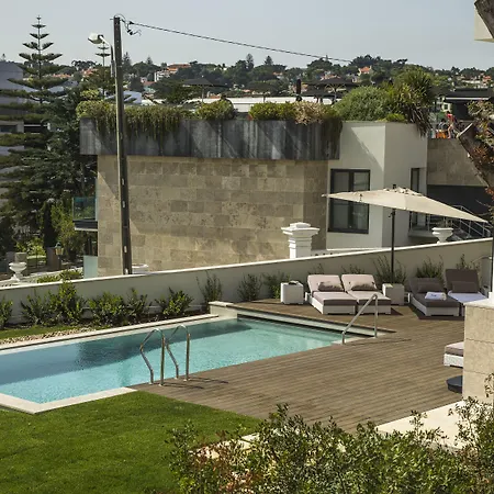 Πανσιόν Somewhere - 4*