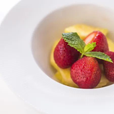 Somewhere - Πανσιόν 4*