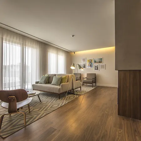 Gasthuis Somewhere - Estoril