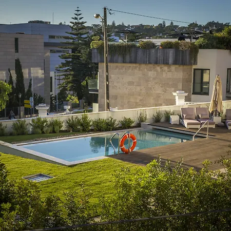Somewhere - 4* Estoril