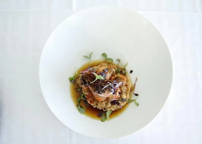 Somewhere - Gasthuis Estoril